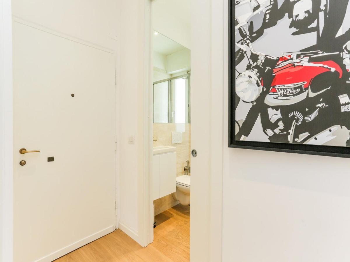 Apartment The Rent - With Balcony In Amendola Mailand