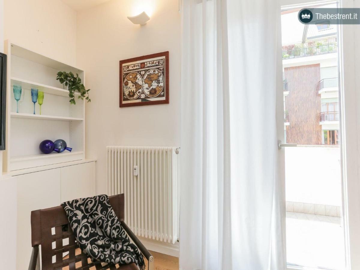 The Rent - With Balcony In Amendola Apartment Mailand